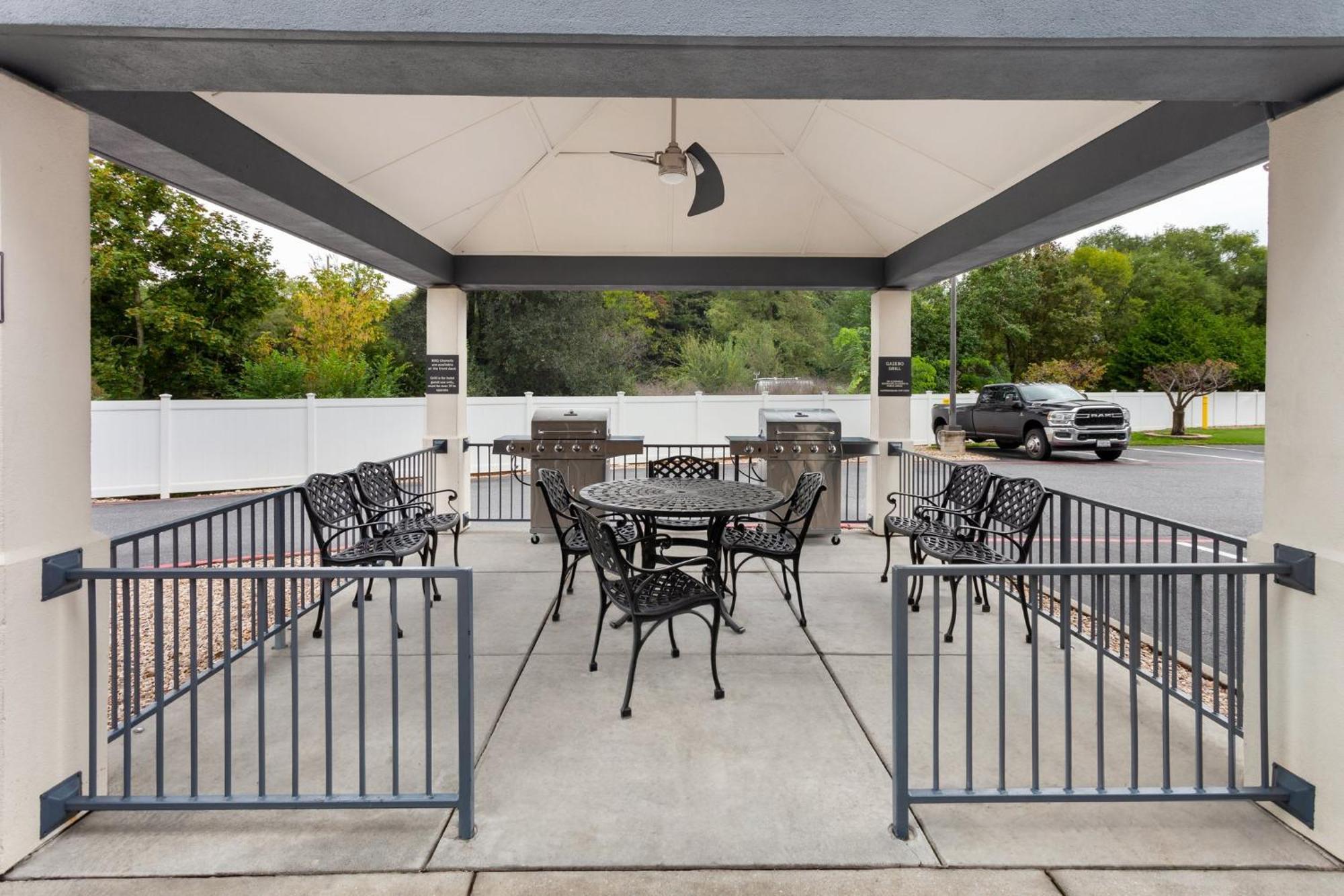 Candlewood Suites Harrisonburg By Ihg Eksteriør bilde